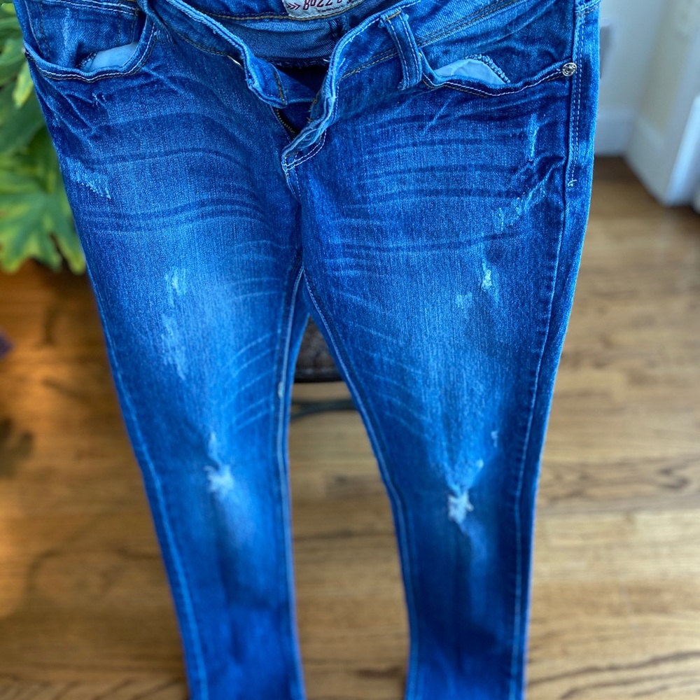 Buzz Jeans